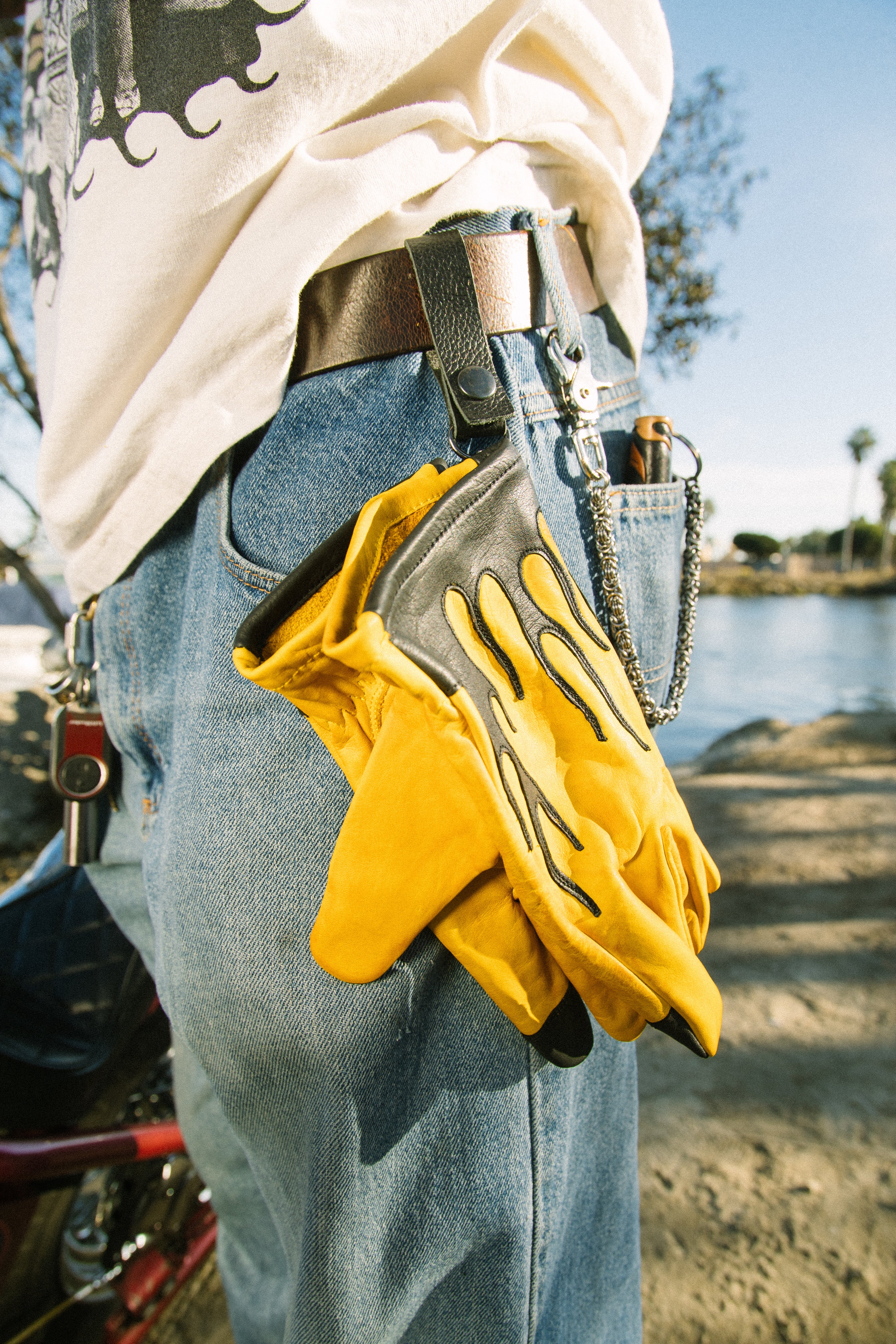 GLOVES
