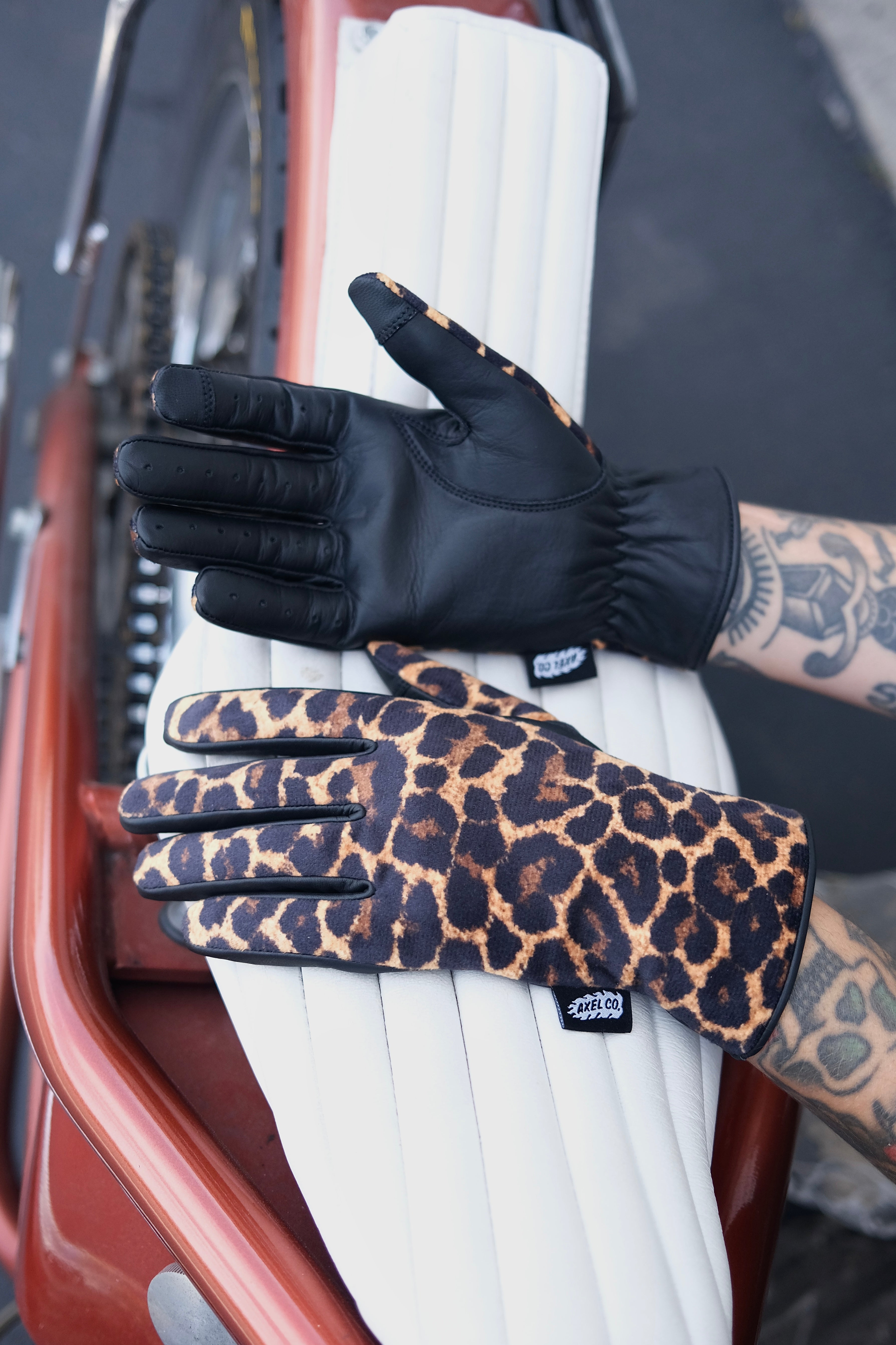 Fuzzy Leopard Deerskin Gloves