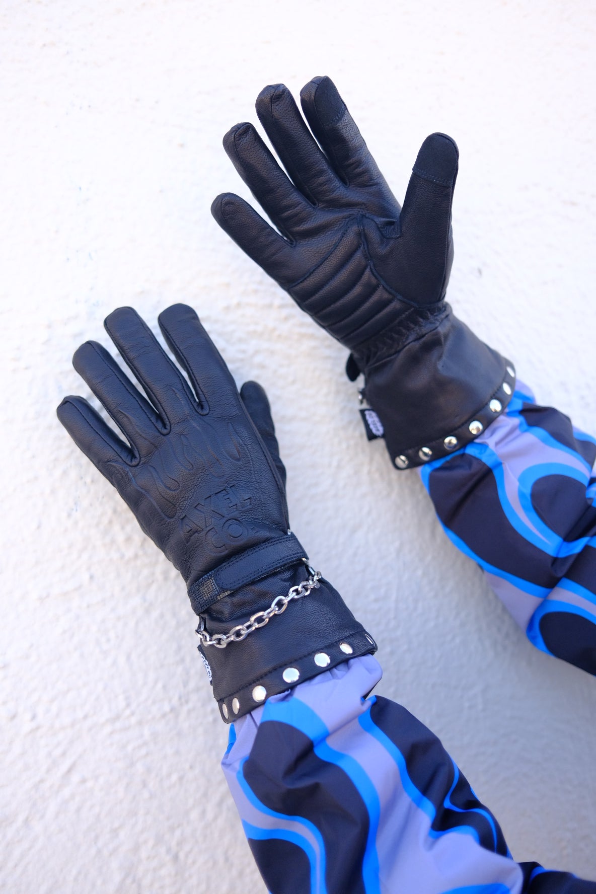 Axel Co Cold Weather Gauntlet Chain Gloves