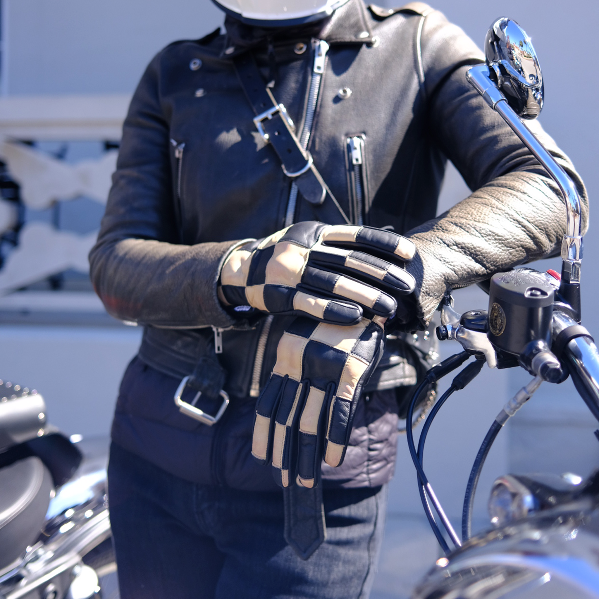 Armored Checkered Gloves NEW VERSION!!