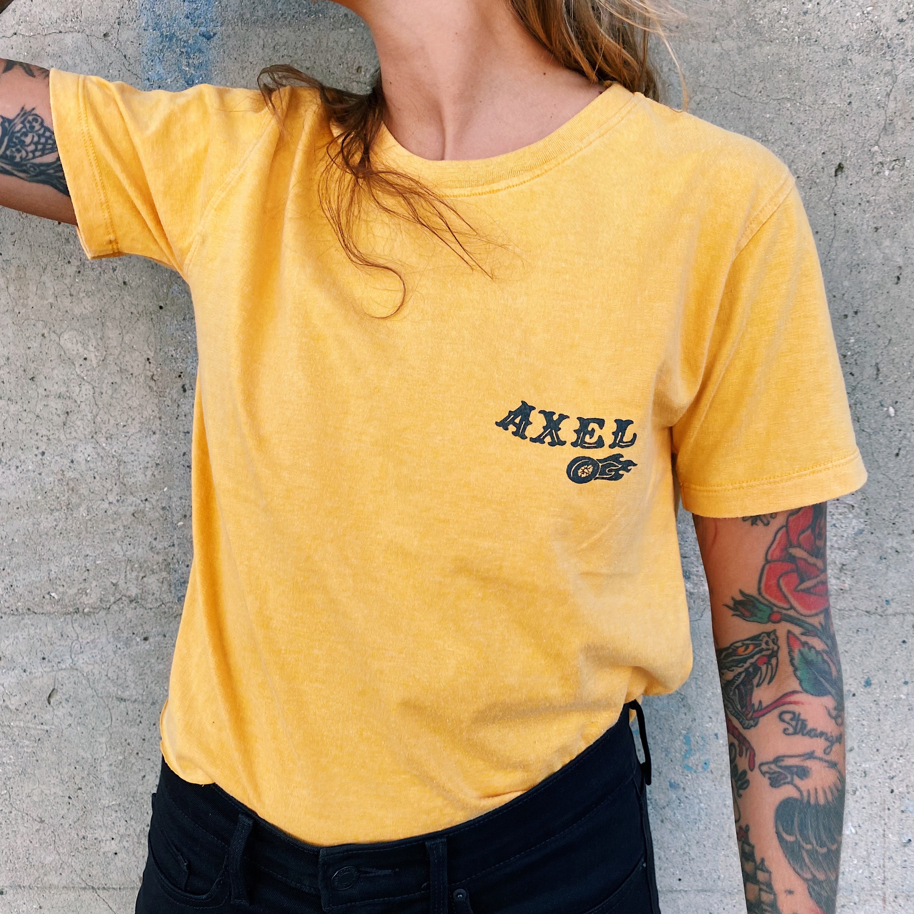 "LOUD PIPES GET DICK" TEE