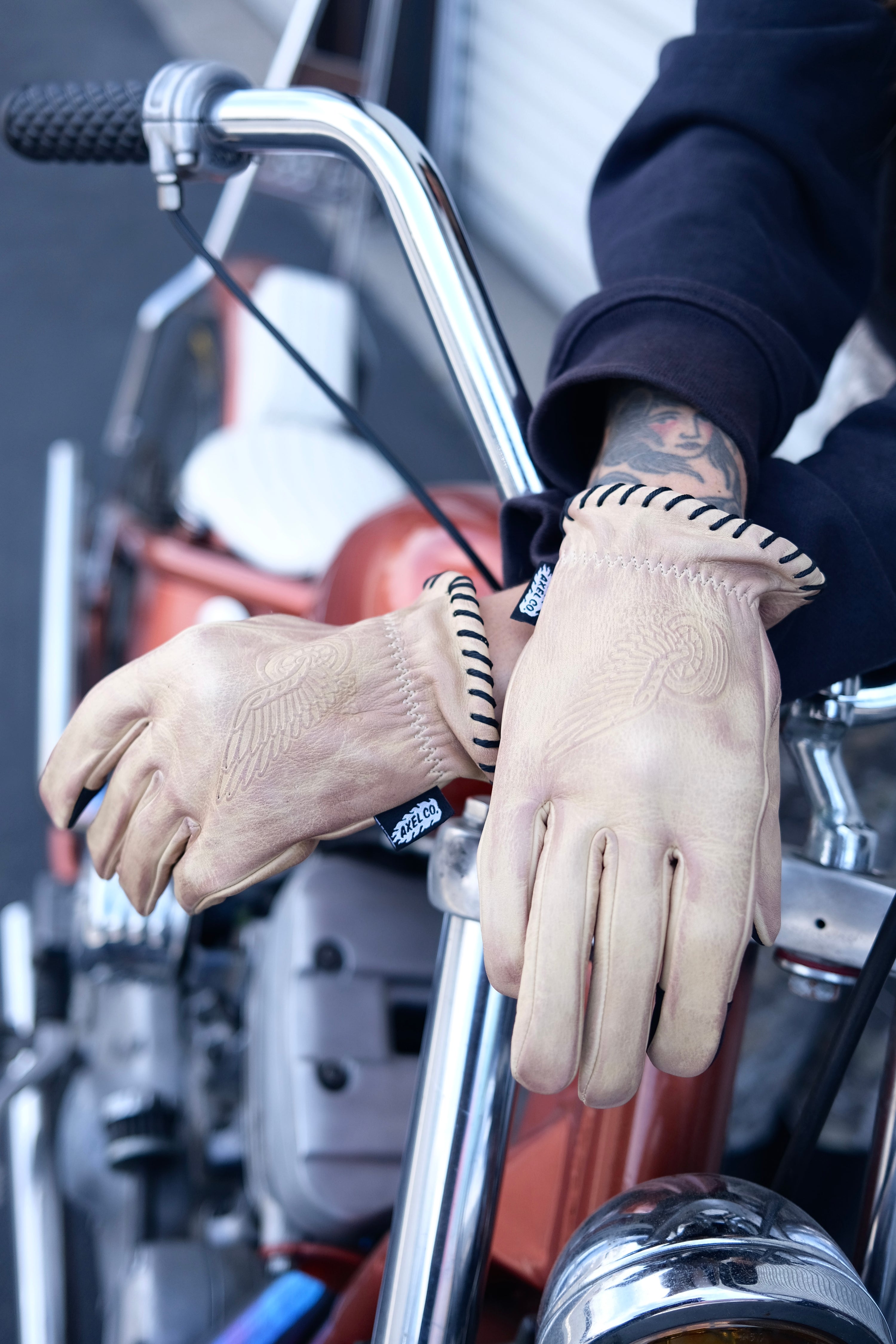 Waxed Tan Cowhide Motorcycle Gloves – AXEL CO.